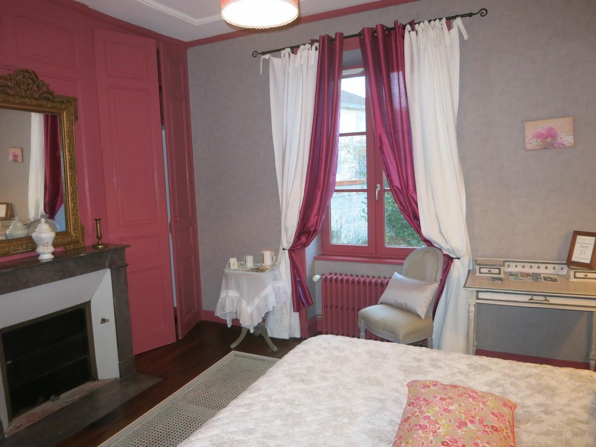 Les Jardins De Lily Hotel Saint Leonard de Noblat Bagian luar foto