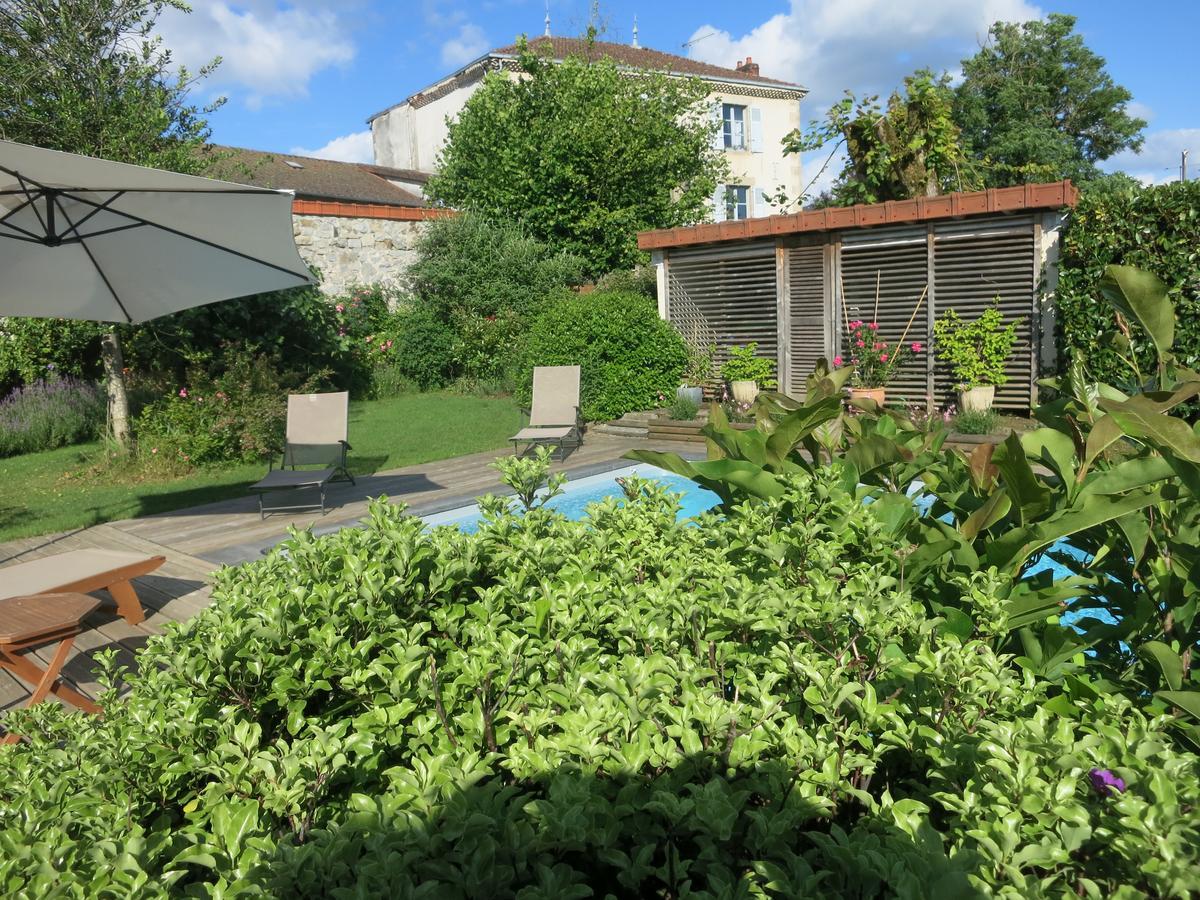 Les Jardins De Lily Hotel Saint Leonard de Noblat Bagian luar foto