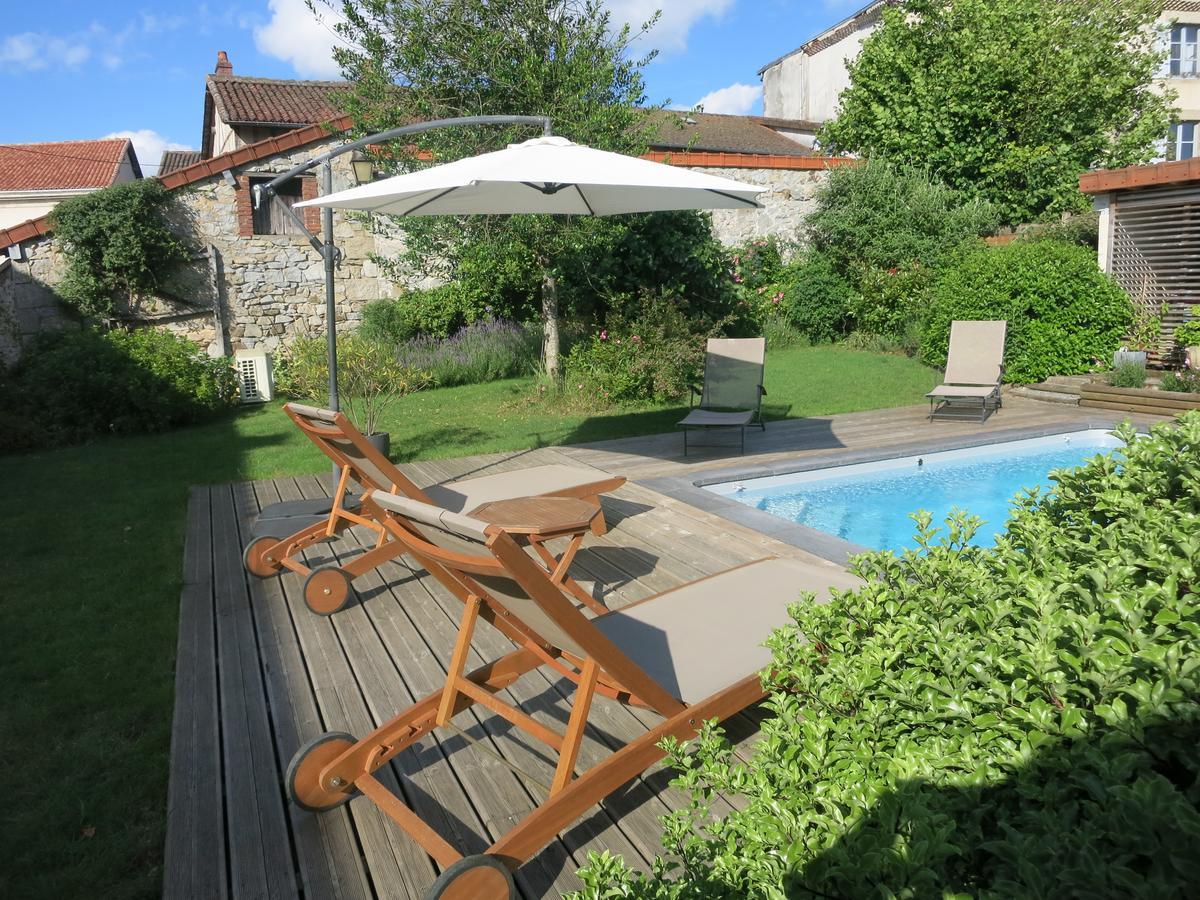 Les Jardins De Lily Hotel Saint Leonard de Noblat Bagian luar foto