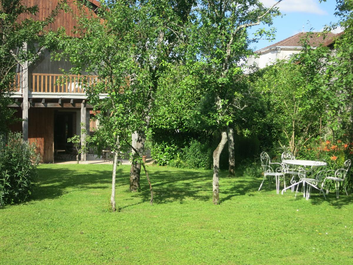 Les Jardins De Lily Hotel Saint Leonard de Noblat Bagian luar foto